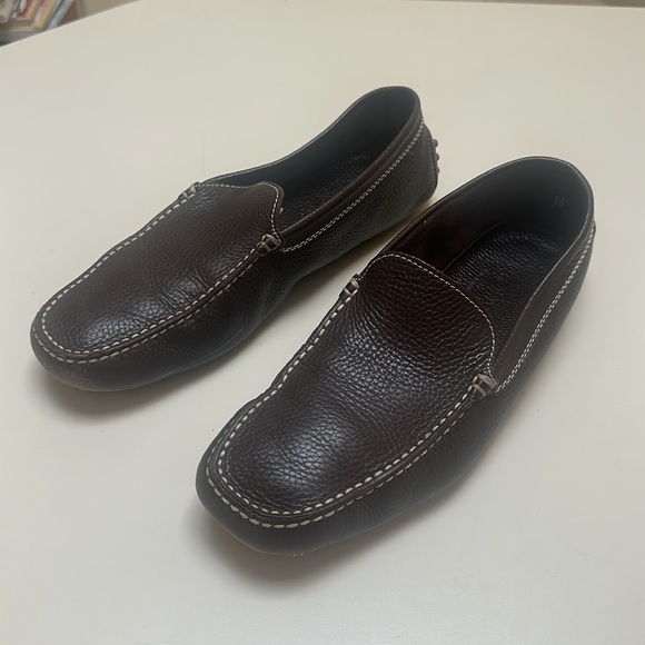 TOD’S LEATHER FLATS Size 10 - Picture 6 of 15